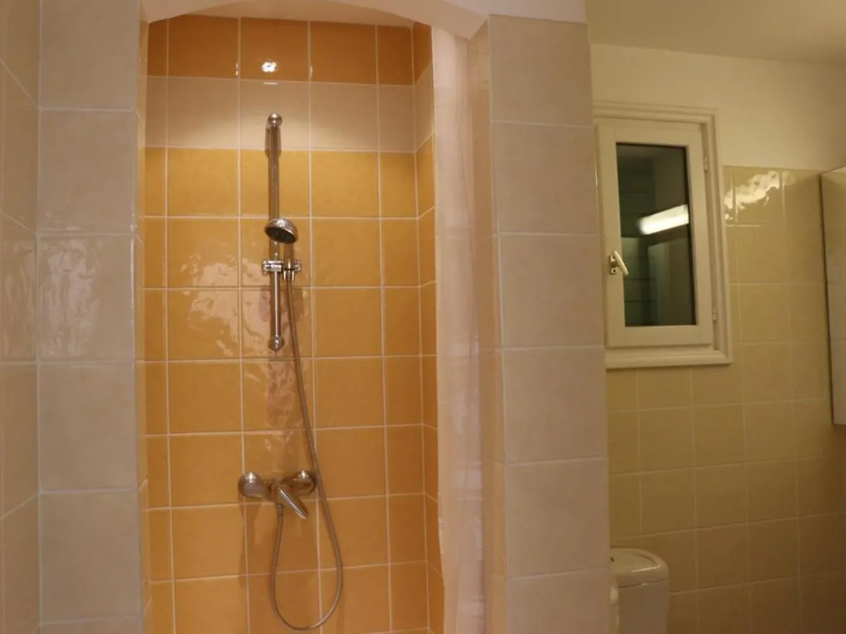 Villa De Charme En Pinede, 4 Chambres Climatisees, Acces Direct Plage - Fr-1-100-209 Кавалер-сюр-Мер